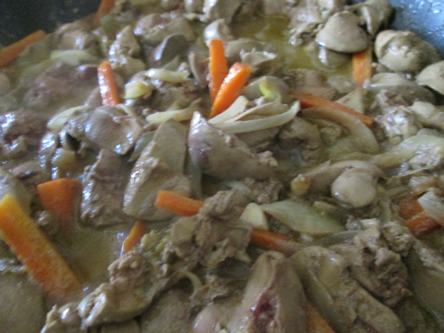 Chicken Livers with Carrots and Onions