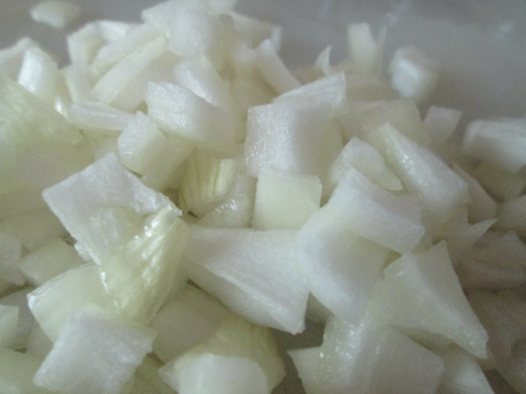 Diced Onions for Dhicken and Potatoes