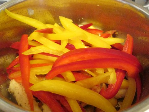 Chicken 'n' Peppers