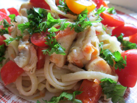 Easy Chicken Spaghetti with Tomatoes