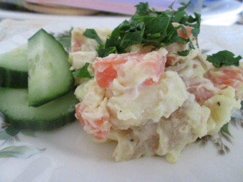 Potato and Chicken Salad Ready to Eat