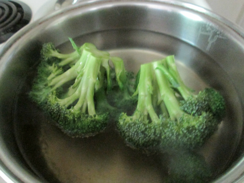 Soaking Broccolis
